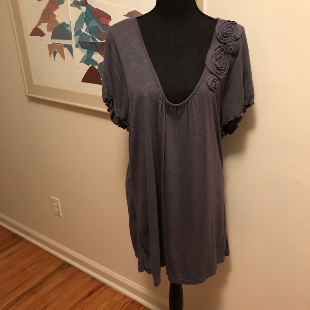 Sarah Spencer Woman Top With Rosettes Floral Detail Tunic Length Size 2X